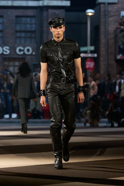Look 53